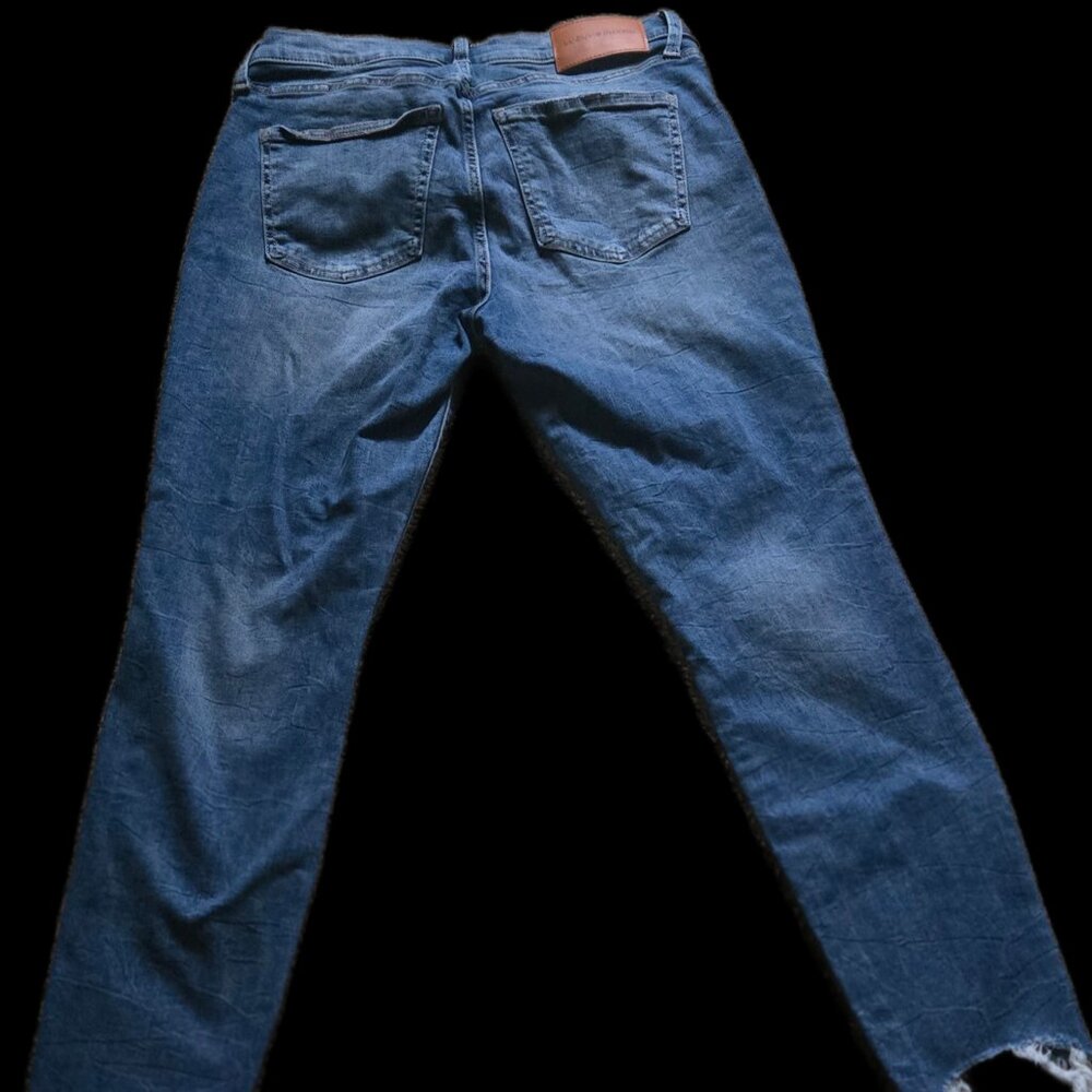 Lucky Brand Distressed Raw Hem Jeans – Medium Wash